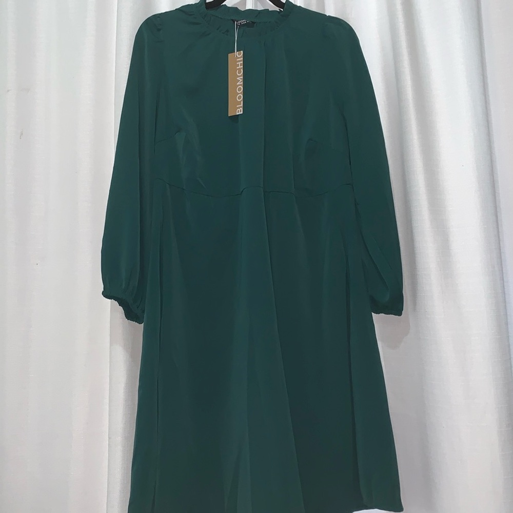 NWT Blloomchic emerald Green midi long sleeve dress size 14–16 100% polyester